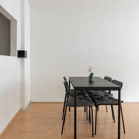 Charmantes Apartment In Kapfenberg - Zentral Und Komfortabel Exterior photo